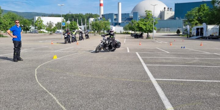 Ich, mein motorrad , dessen Beherrschung von 12.05.2024