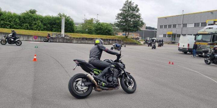 Ich, mein motorrad,dessen beherrschung von 09.06.2024